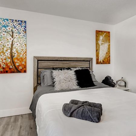 Coral Sands 1Br/1Ba Close 2 Beach! ウェストパームビーチ エクステリア 写真