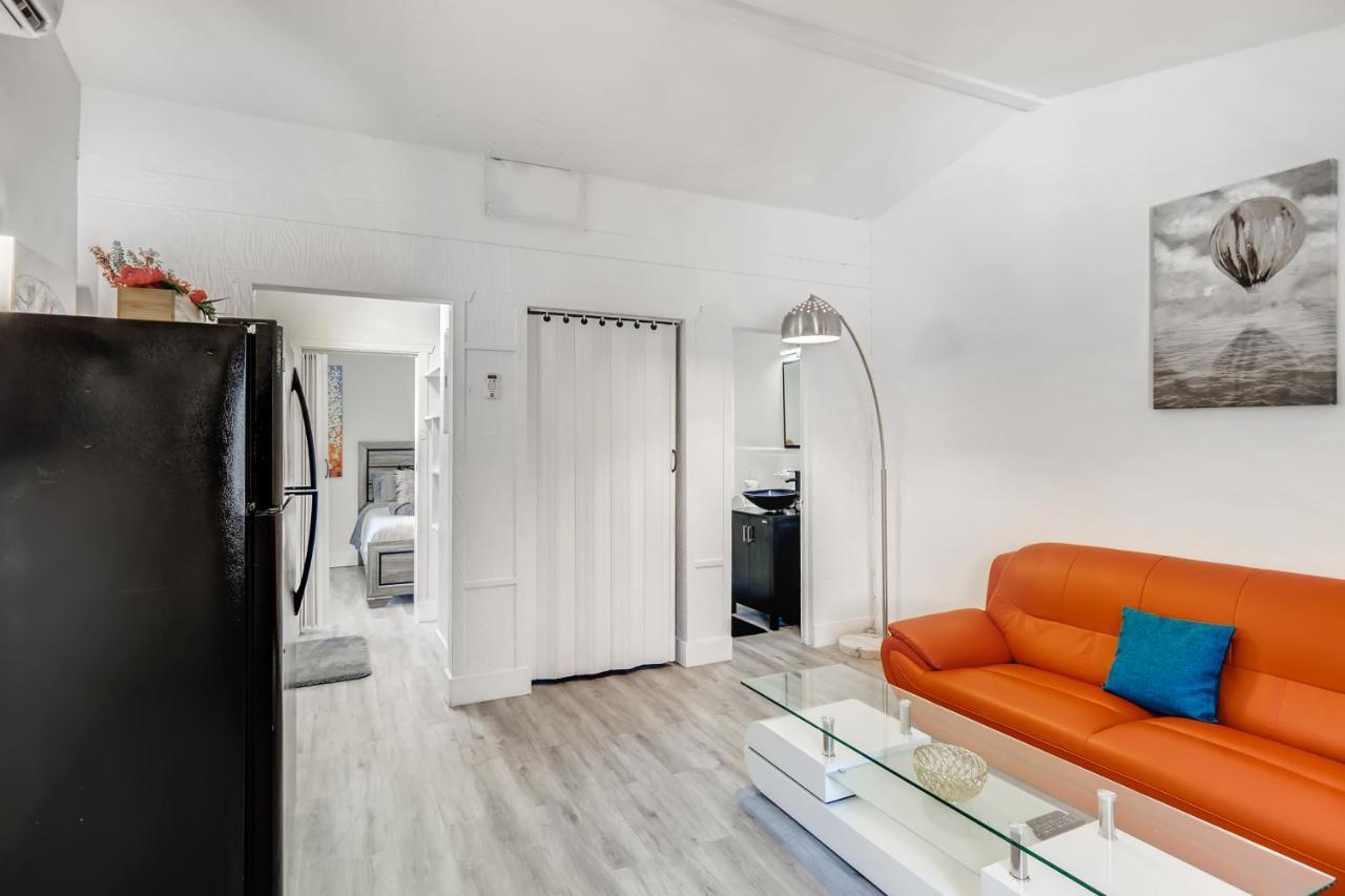 Coral Sands 1Br/1Ba Close 2 Beach! ウェストパームビーチ エクステリア 写真
